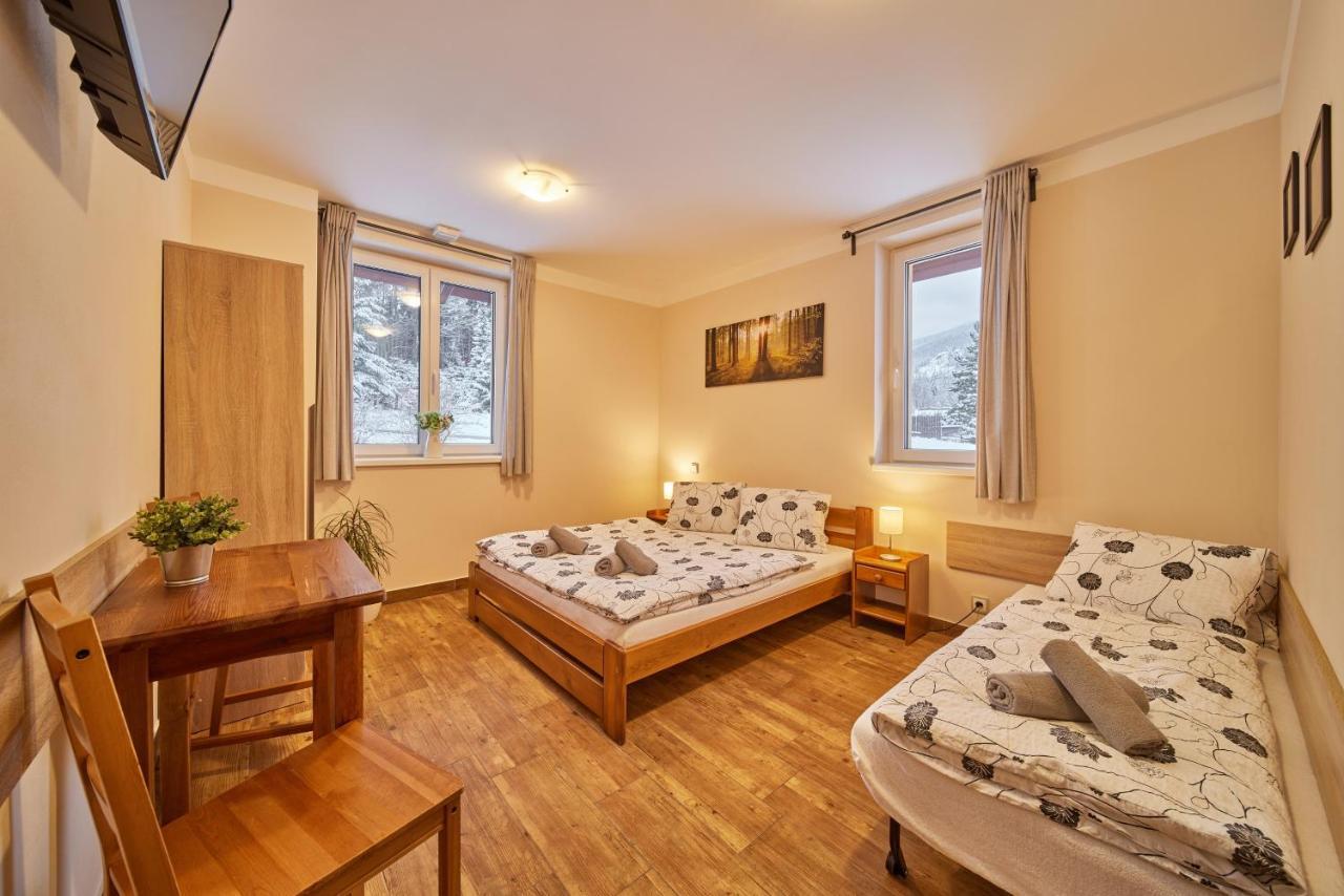 יאנסקה לזנה Residence Ruth מראה חיצוני תמונה